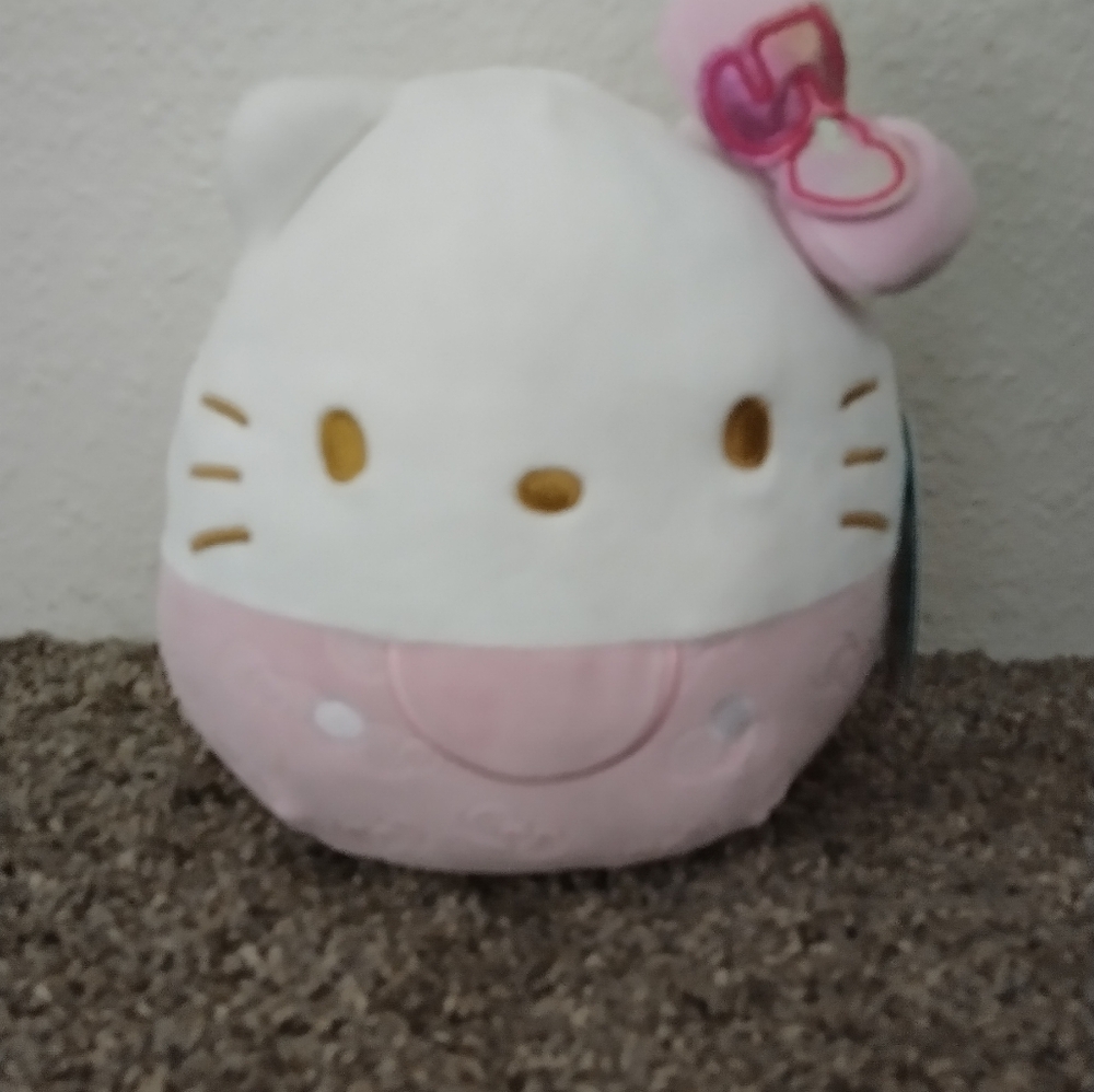 Hello Kitty 50th Anniversary Squish Mellow